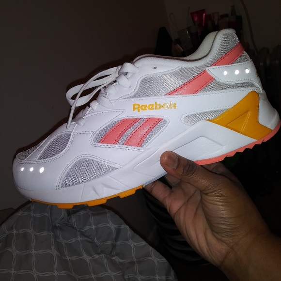 Shoes - Picture 3 of 5